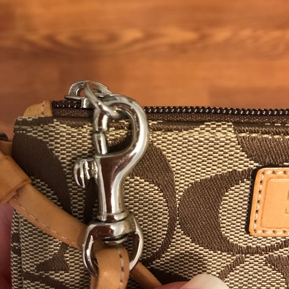 Coach Signature Jacquard Wristlet - Tan / Brown - Picture 15 of 16